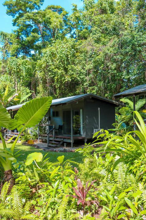 Safari Lodge - Accommodation Perth 0