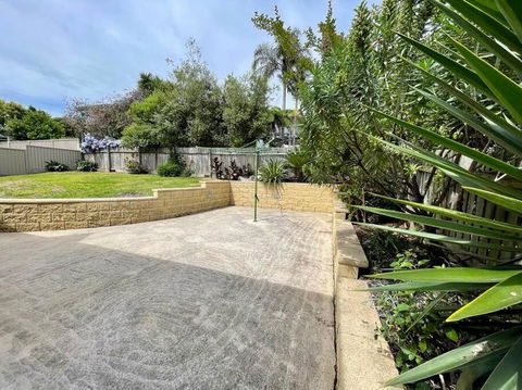 Sails To Sea - 4 Bedroom Pet Friendly Private Pool - Accommodation Perth 2