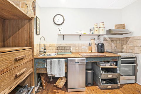 Saint Eloi Le Jardin - Perth Resorts 3