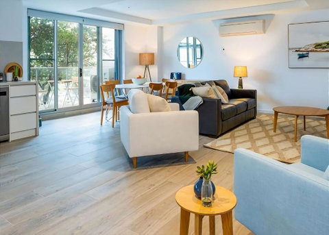 Salt 7 Spacious Luxury In Sorrento Walk To The Beach - Accommodation Perth 0