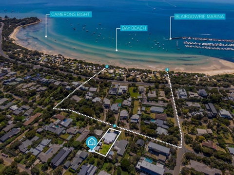 Salt Air Beach Retreat - 280m Walk To Foreshore, Check Out 5pm Sunday! - Accommodation Perth 1