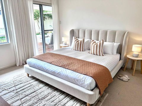 Salt - Accommodation Perth 2