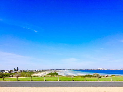 SALT @ North Beach WALLAROO (absolute Beachfront) - Accommodation Perth 0