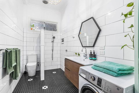 Saltbush Cottage In Fabulous South Fremantle - Accommodation Perth 3