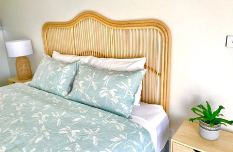 Salty Blue Beach House - Perth Resorts 1