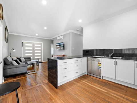Salty Sea Cottage - Accommodation Perth 3