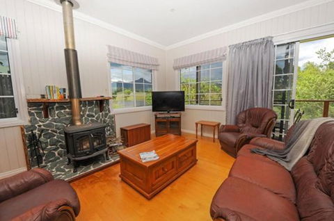 Samford Lakes - Accommodation Perth 2