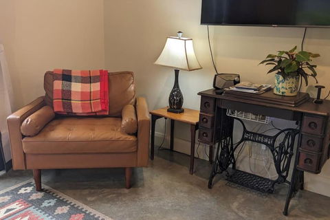 Samsara Farm Cottage - Stunning Hinterland Oasis - Accommodation Perth 2