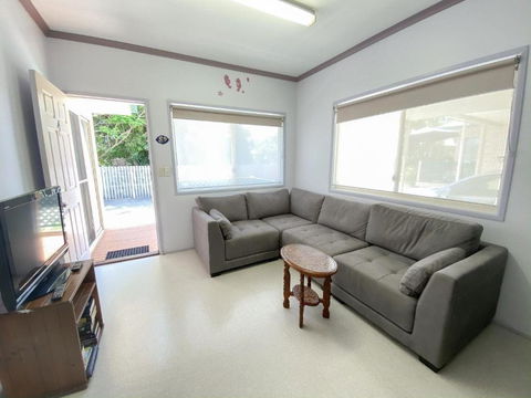 San Marco Villa 4 - Burrum Heads- Beachfront- 2BR - Pool- Aircon - Accommodation Perth 2