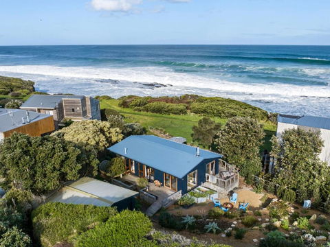 Sand & Sauna Retreat - Accommodation Perth 0
