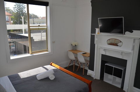Sandy Bottoms Guesthouse - Accommodation Perth 0