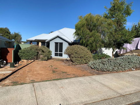 Sandalwood Guest Room - Perth Resorts 0