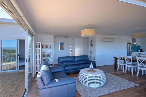 Sandbar Beach House - Accommodation Perth 2