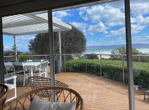 Sandbar Beach House - Accommodation Perth 0