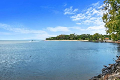 Sandbar On Moreton 5 Bedroom - Accommodation Perth 0