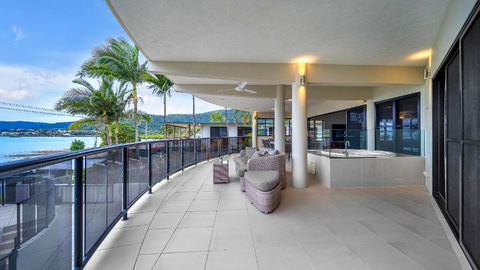 Sandcastle - Accommodation Perth 2