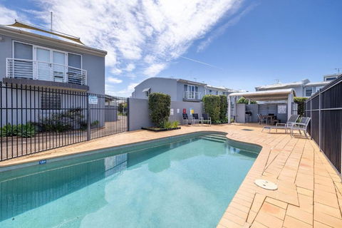 Sandcastles 4 -8 Ala Moana Way - Accommodation Perth 0