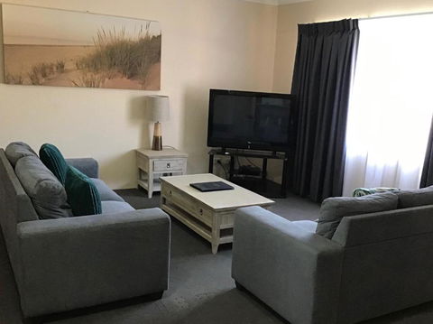 Sandcastles Holiday Apartments - Accommodation Perth 3