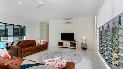 Sandcastles - Palm Cove - Accommodation Perth 3