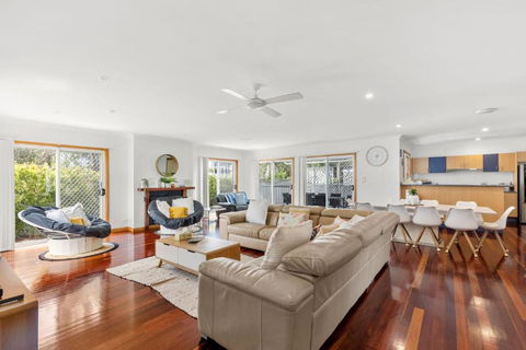 Sandlewood Breeze - Pet Friendly - Community Pool - Accommodation Perth 2