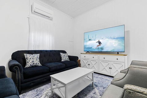Sandown Beachside Cottage - Perth Resorts 1