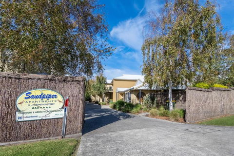 Sandpiper 5 - Close To Town And Beach - Perth Resorts 1