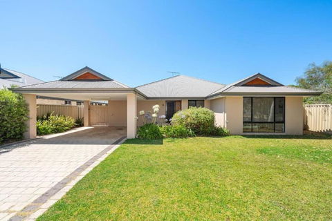 Sandpiper House - Family & Pet Friendly - Accommodation Perth 0