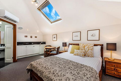Sandstone Suites - In The Heart Of Port Fairy - Accommodation Perth 0