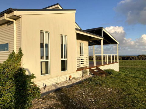 Sandy Bottoms Beach Escape - Accommodation Perth 0