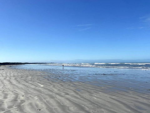 Sandy Bottoms Beach Escape - Accommodation Perth 1