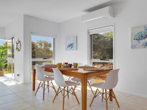 Sandy Cove - Perth Resorts 3