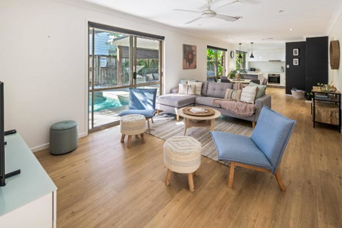 Sandy Dunes Retreat Pet-Friendly Wurtulla Home - Accommodation Perth 2