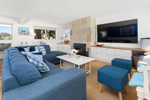 SANTORINI BEACH HOUSE SAFETY BEACH - Accommodation Perth 1
