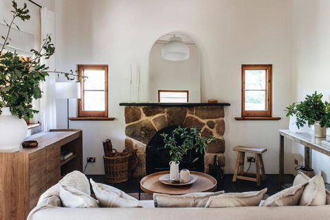 Secluded Stone Cottage Perfect For Couples Escape - Waterfalls - Accommodation Perth 0