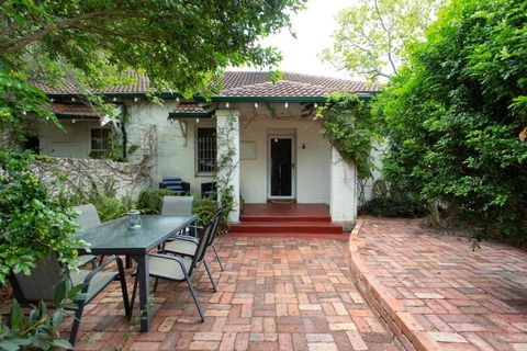 Soloman Street Cottage - Accommodation Perth 0