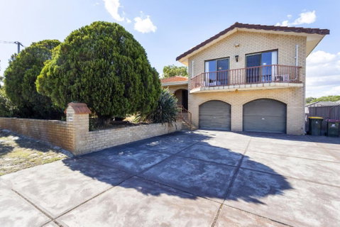 Spacious Family Retreat - EXECUTIVE ESCAPES - Accommodation Perth 0