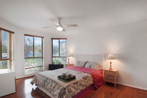 Spacious Seabrook Hideaway Near The Bay - Accommodation Perth 2