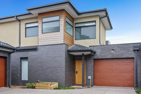 Storey Time I 2BR Townhouse For Melbourne Travel - Accommodation Perth 2