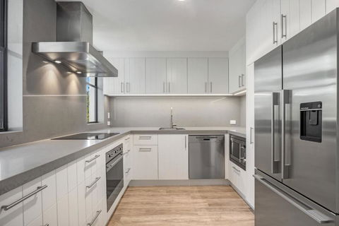 TARA5- UNWIND IN LUXURY - Accommodation Perth 2