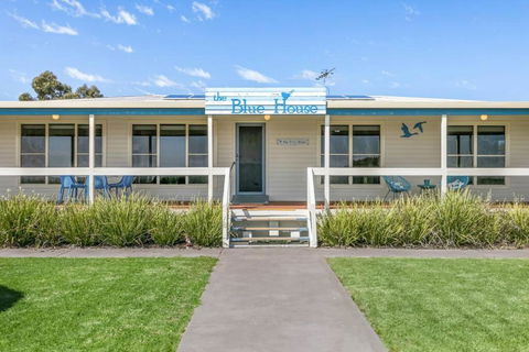 The Blue House On Lake Albert - Accommodation Perth 0