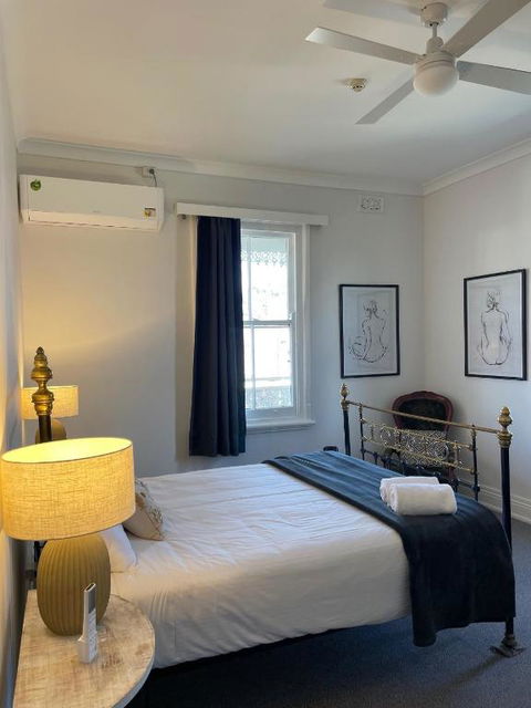 The Bolt Inn - Accommodation Perth 3