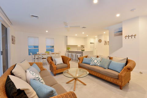 Beachview Villa 7 Plantation House - Accommodation Perth 2