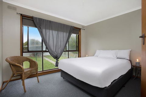 Beacon Point House - Accommodation Perth 3