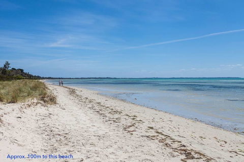 Beautiful Beachfront Apartment At Capel Sound - Perth Resorts 0