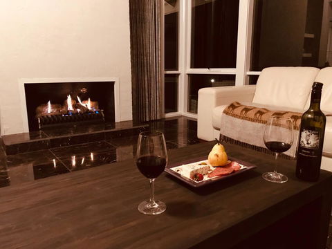 Beautiful Resort Retreat Villa In The Yarra Valley - Entertainer's Delight - Perth Resorts 1