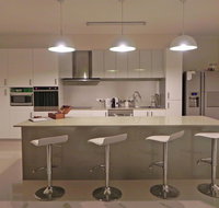 Beautifully Appointed Large Family Home - Accommodation Perth