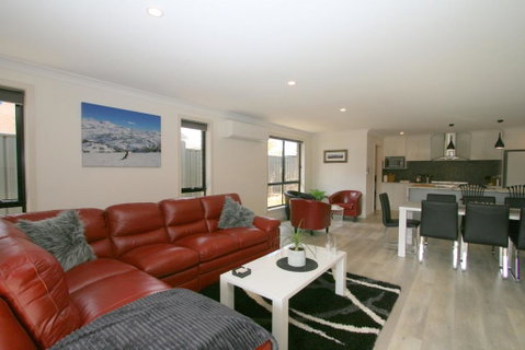 Bedrock - 11 Twynam Street, Jindabyne - Accommodation Perth 3