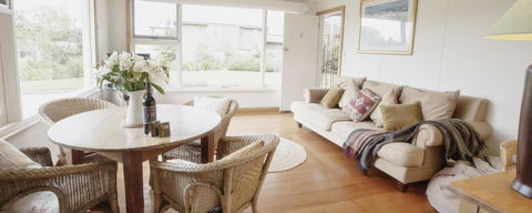Beeches By The Sea - Accommodation Perth 0