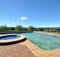 Beggars Bridge Vineyard Homestead w/ pool  wifi  tennis  vineyard - Accommodation Perth
