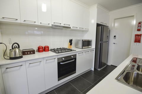 Beischer Apt B - Accommodation Perth 2